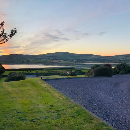 Skellig Port Accomodation - 2 Bed Apartment * Portmagee
