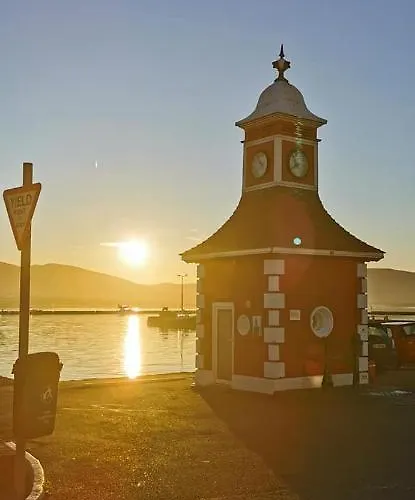 Skellig Port Accomodation - 2 Bed Apartment *