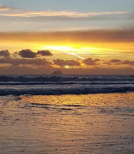 Skellig Port - 2 Bed 아파트 포트마지